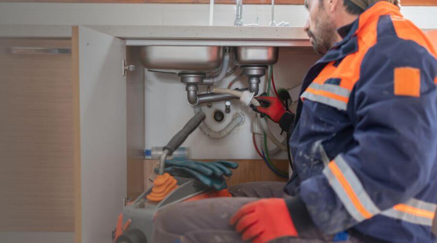 Professional tankless water heater installation services in Clear Lake, IA